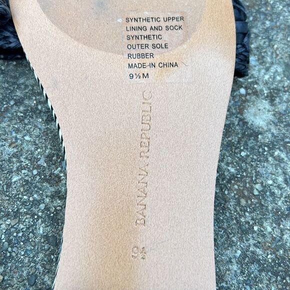 Banana Republic Flat Sandals Size 9.5 - Picture 6 of 6